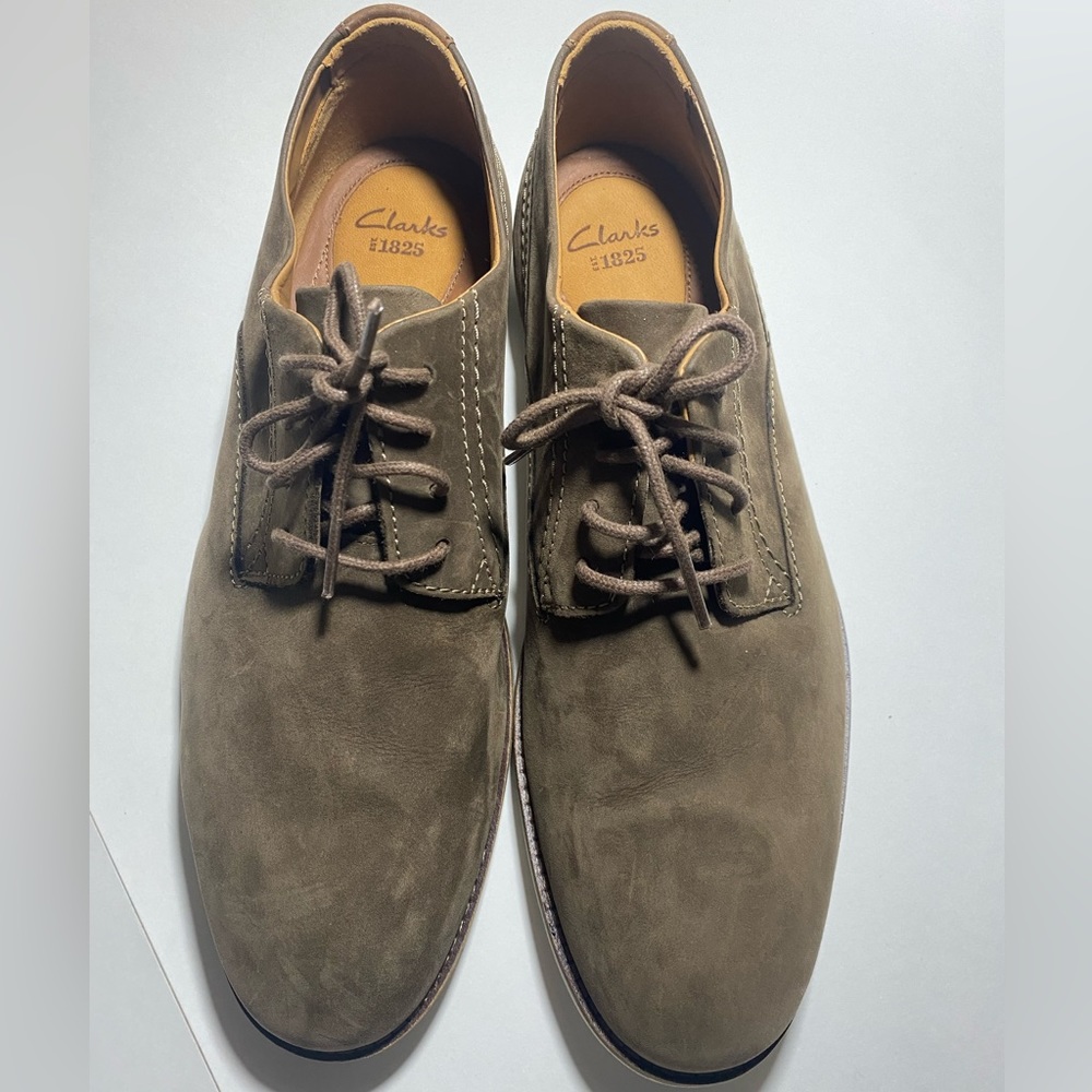 Clarks brown suede lace up Oxford shoes 9M